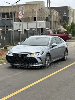 Toyota Avalon 2019 Silver