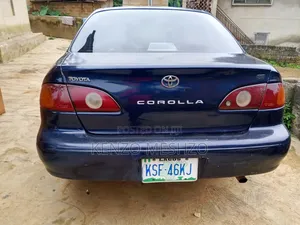 Toyota Corolla 2002 Blue