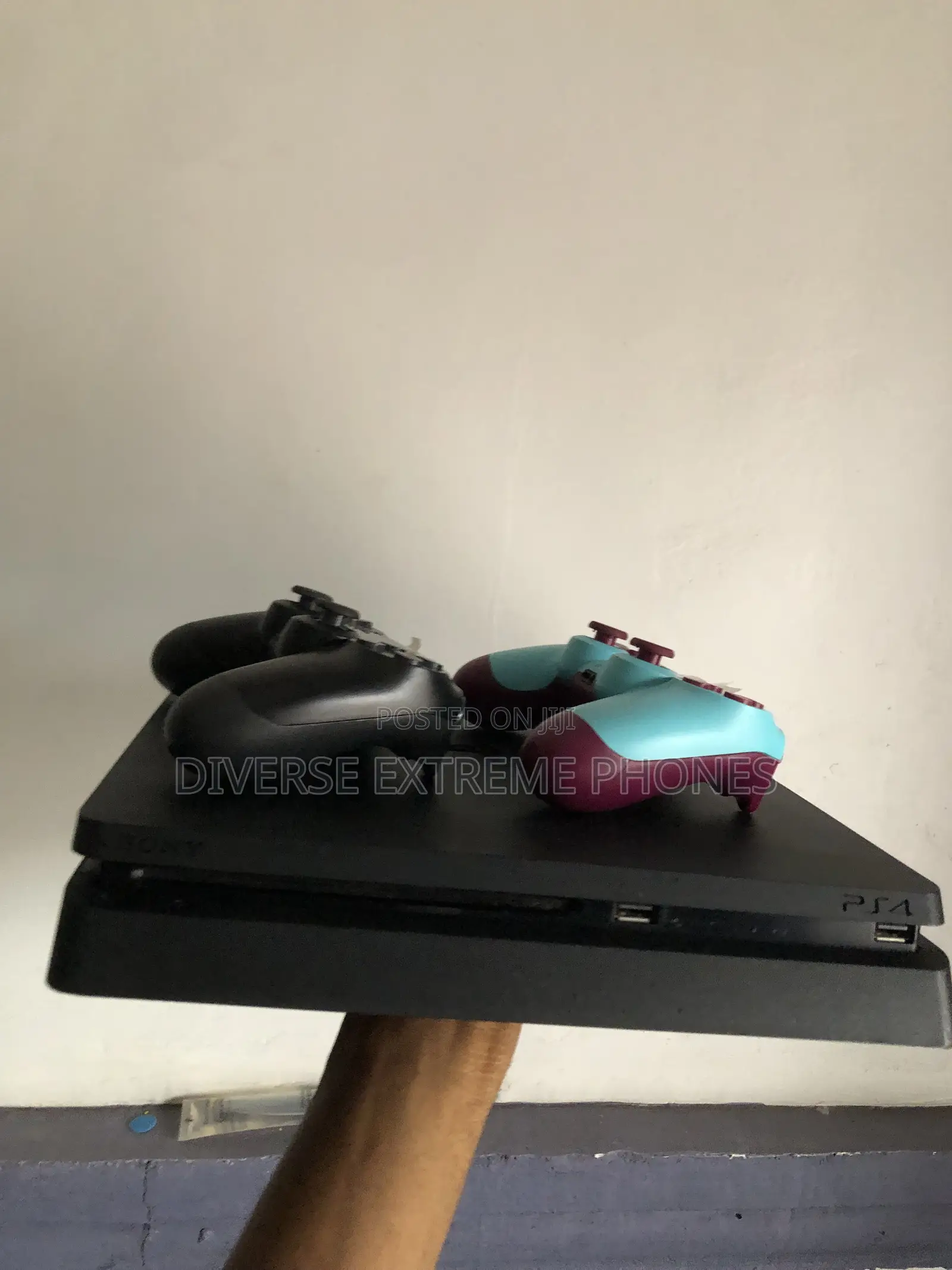 Ps4 Slim + 2 Controller + Game Pack