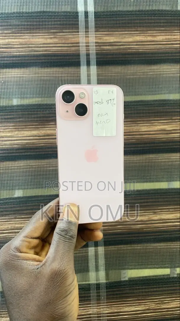 Apple iPhone 15 128 GB Pink