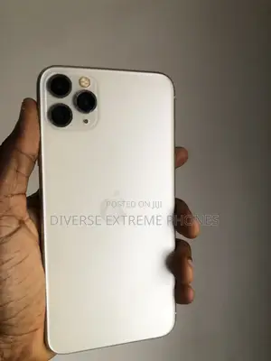 Apple iPhone 11 Pro Max 64 GB White
