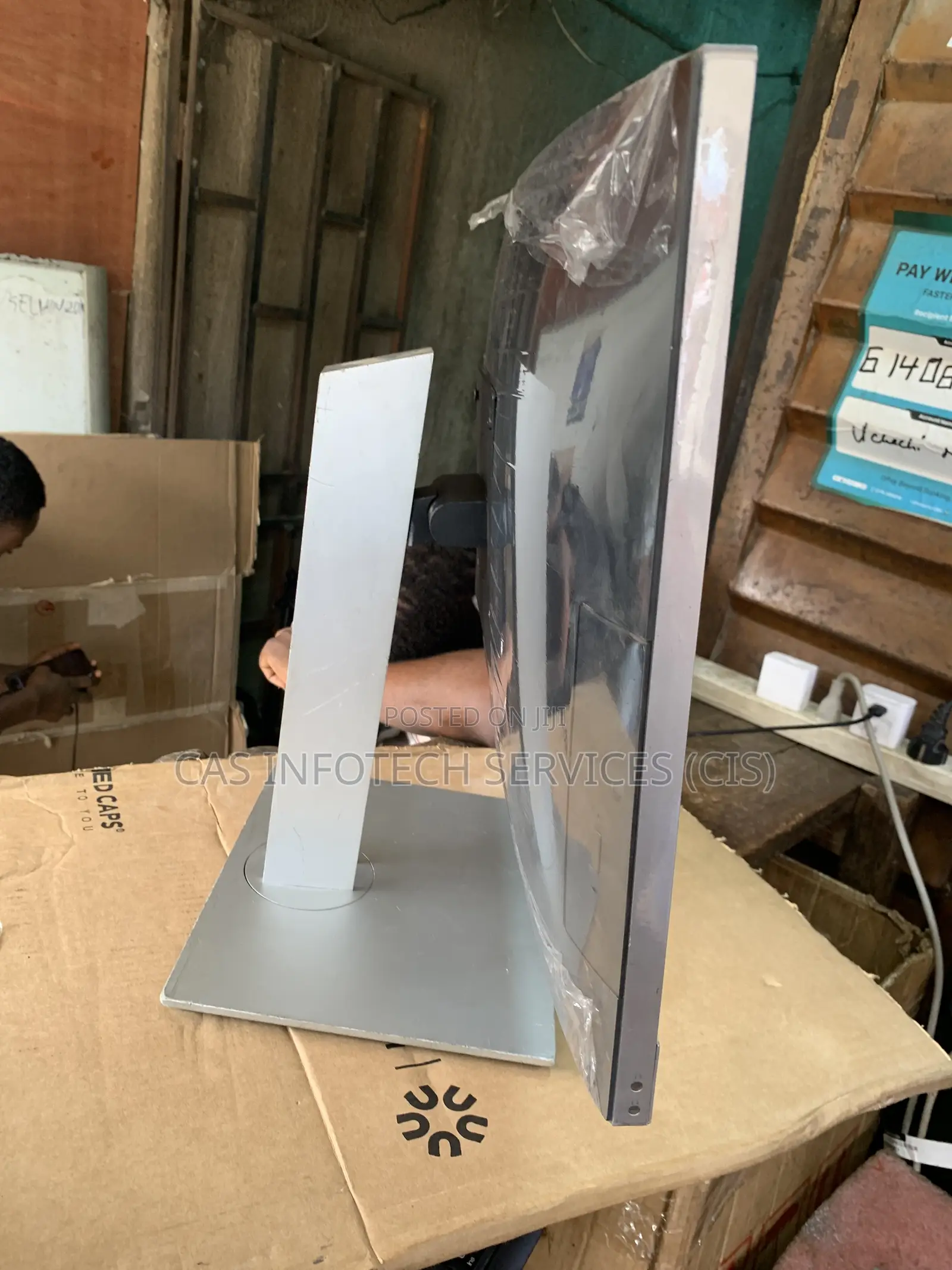 Desktop Computer HP EliteOne 800 G3 8GB Intel Core i7 SSD 256GB