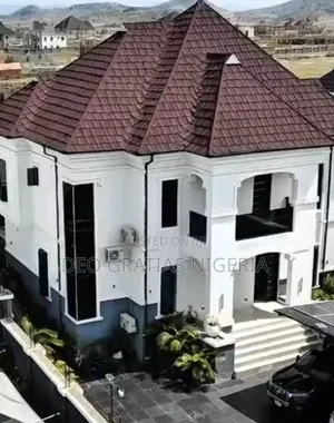 4bdrm Duplex in Voice Of Nigeria, FHA for sale