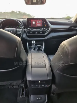 Toyota Highlander 2020 Silver