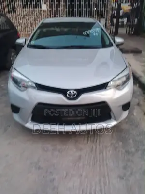 Toyota Corolla LE 4dr Sedan (1.8L 4cyl CVT) 2014 Silver