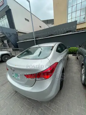 Hyundai Elantra 2013 Silver