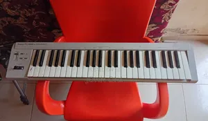 Roland PC-200 Midi Controller Keyboard
