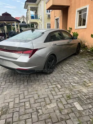 Hyundai Elantra 2023 Gray