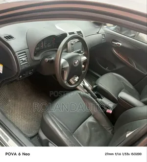 Toyota Corolla 2011 Gray