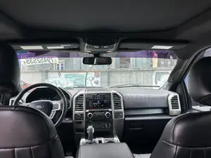 Ford F-150 Lariat 4dr SuperCrew 4WD 6.5 ft. SB (5.0L 8cyl 6A) 2015