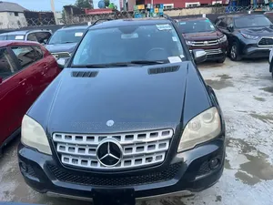 Mercedes-Benz M Class 2010 Black