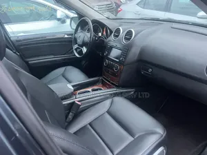Mercedes-Benz M Class 2010 Black