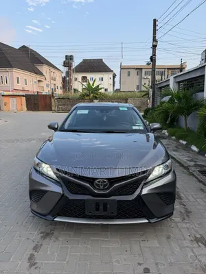 Toyota Camry 2019 Gray