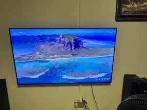 Royal TV 58 Inches