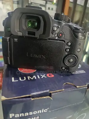 Panasonic Lumix GH4 Body