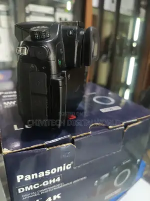 Panasonic Lumix GH4 Body