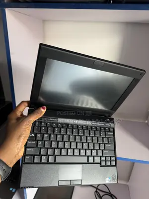 Laptop Dell Latitude 2100 2GB Intel Atom HDD 320GB