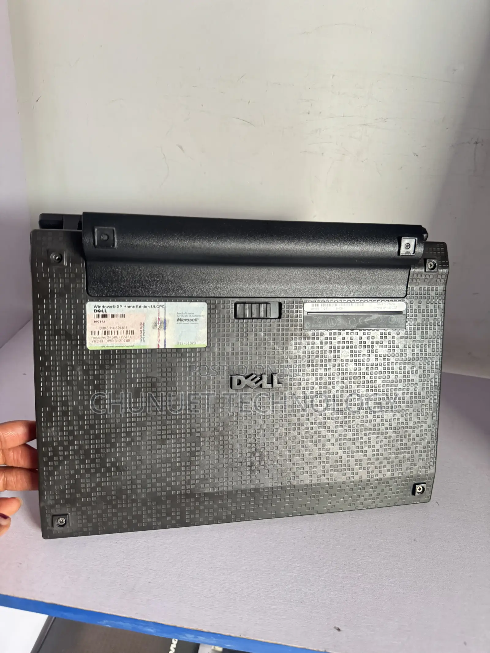 Laptop Dell Latitude 2100 2GB Intel Atom HDD 320GB