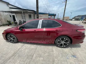 Toyota Camry 2018 Burgundy
