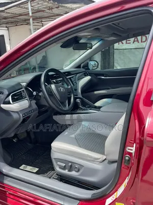 Toyota Camry 2018 Burgundy