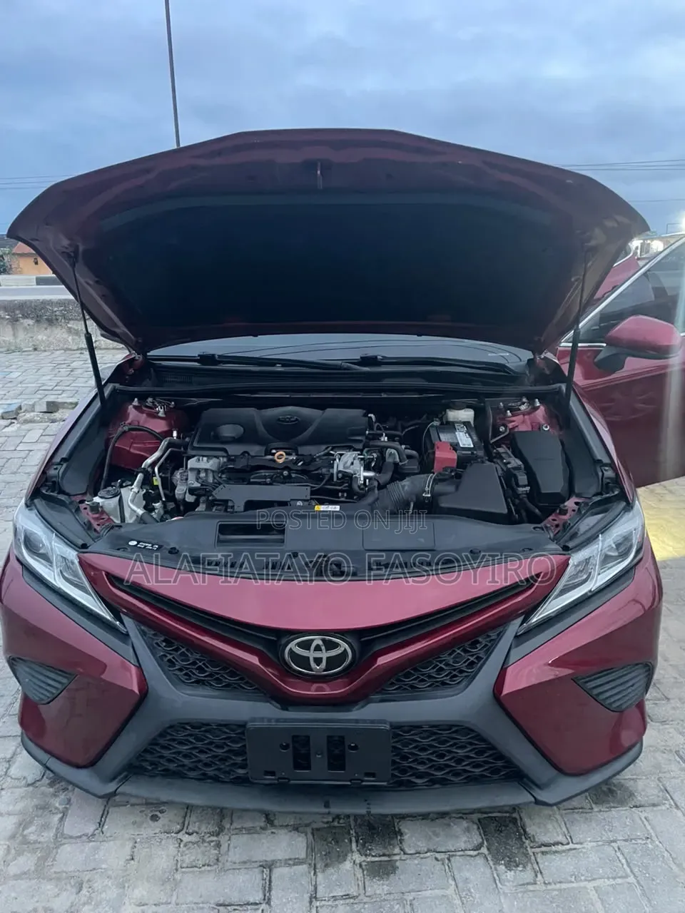 Toyota Camry 2018 Burgundy