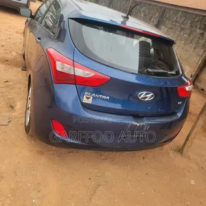 Hyundai Elantra 2015 Blue