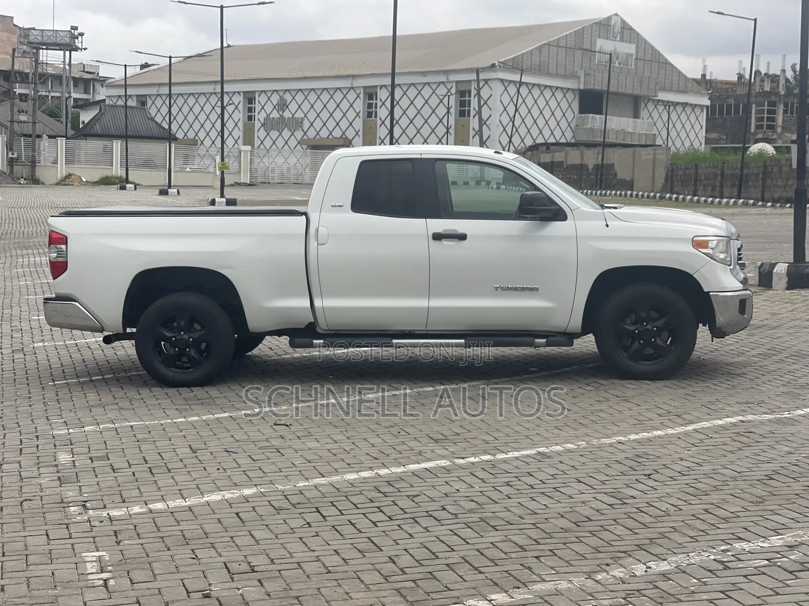 Toyota Tundra 2016 White