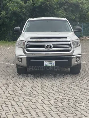 Toyota Tundra 2016 White