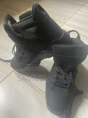 Black Jordan Air Sneakers - Excellent Condition