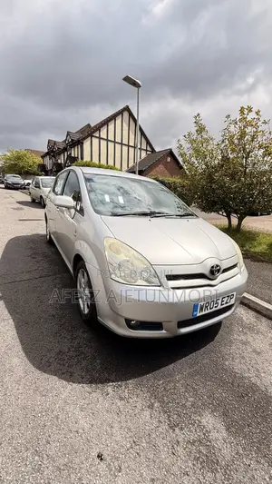 Toyota Corolla Verso 2005 Silver