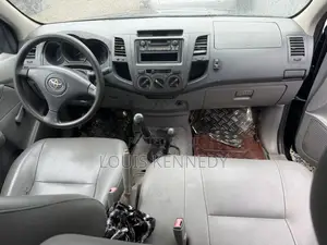 Toyota Hilux 2009 Black