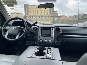 Toyota Tundra 2017 White