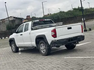 Toyota Tundra 2017 White