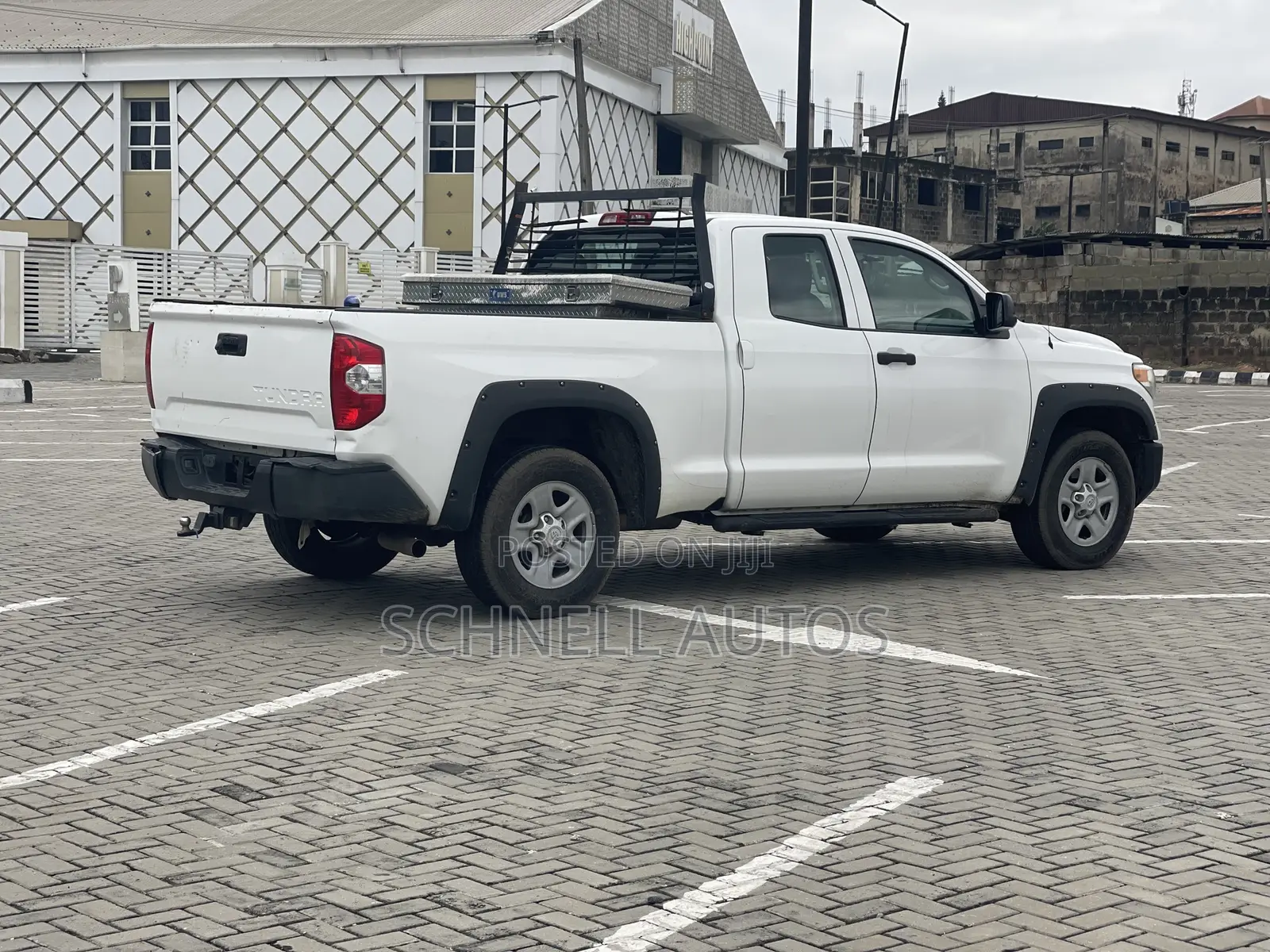 Toyota Tundra 2017 White