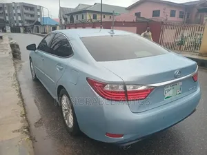 Lexus ES 2014 Blue