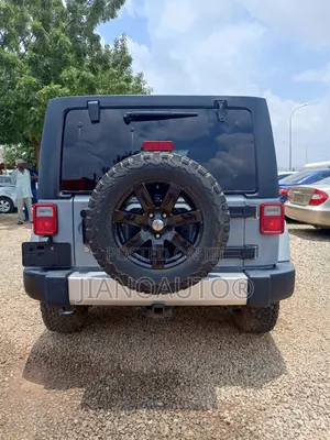 Jeep Wrangler Sahara 2013 Gray