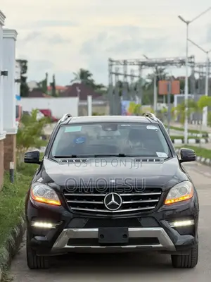 Mercedes-Benz M Class ML350 4dr SUV (3.5L 6cyl 7A) 2015 Black