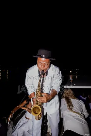 Saxophonist in Lagos(Birthday Surprise Saxophonist)
