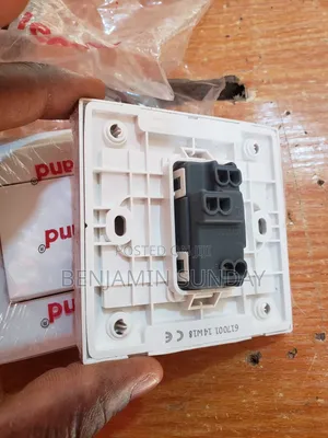 Legrand 1gang Switch