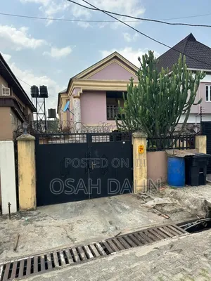 7bdrm Bungalow in Properties Real for rent