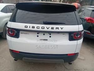 Land Rover Discovery Sport 2017 White