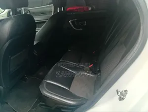 Land Rover Discovery Sport 2017 White