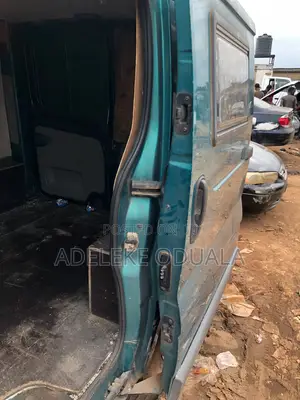 Nissan Vanette 2009 Green