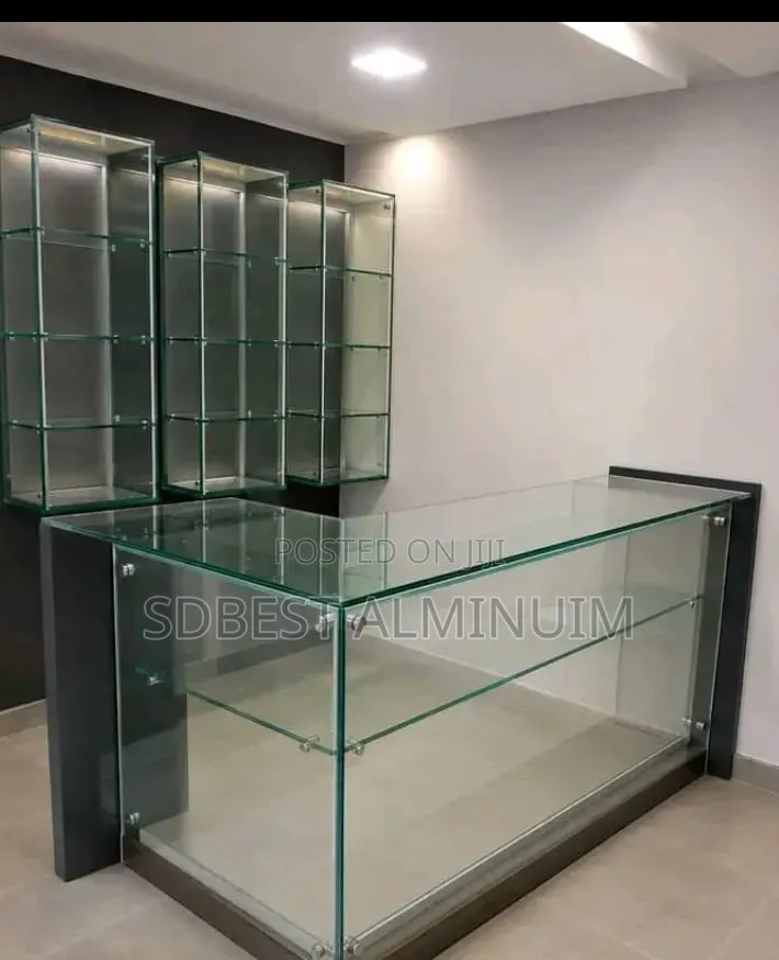Show Glass Frameless