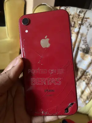 Apple iPhone XR 64 GB Red