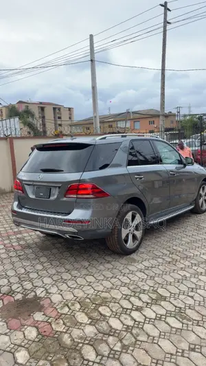 Mercedes-Benz GLE-Class GLE 350 2017