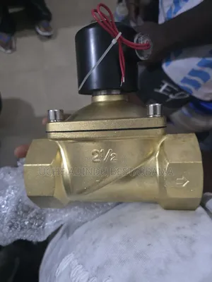 Solenoid Valve 21/2 " Flange 220v