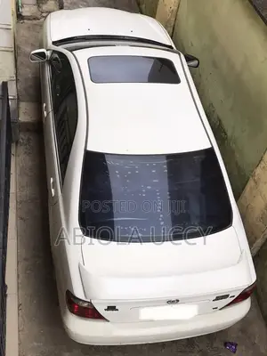 Toyota Camry SE V6 4dr Sedan (3.3L 6cyl 5A) 2006 White