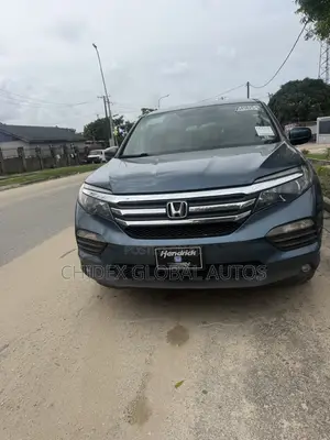 Honda Pilot Touring AWD 2018 Green