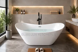 Luxury Freestanding Acrylic Bathtub – Modern Spa Design